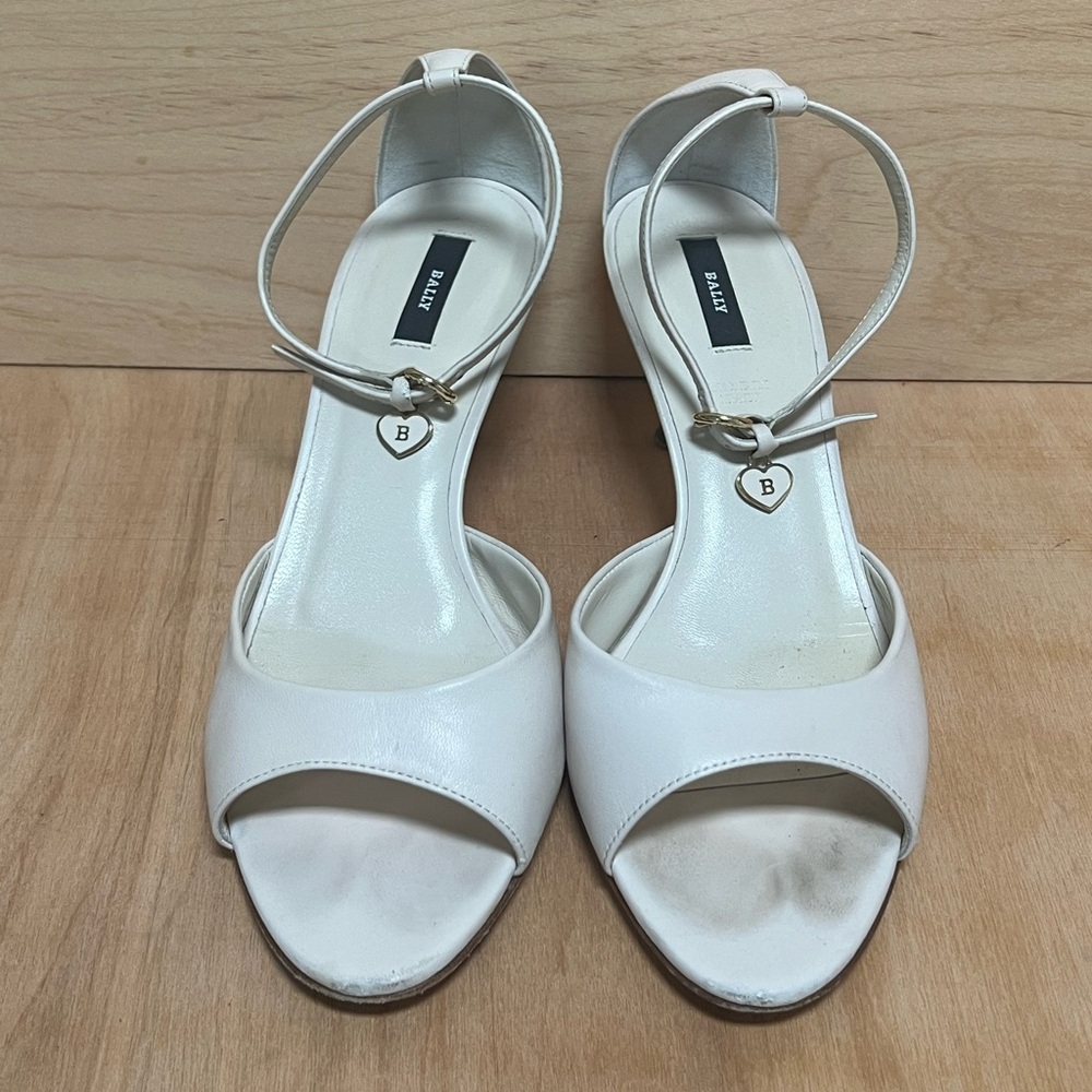 Bally Putty Lamb Nappa Plain